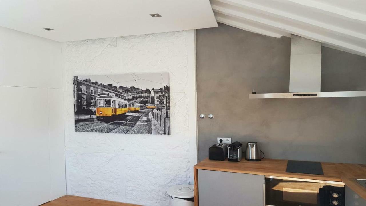 Alfama Riverview Apartments Lisbon Bagian luar foto